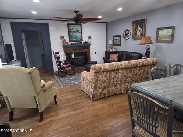 Howell, NJ 07731,138 Windeler Road