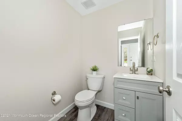 Freehold, NJ 07728,14 Stuart Drive #5