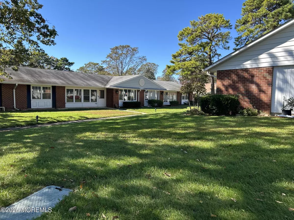 Lakewood, NJ 08701,1227 Argyll Circle