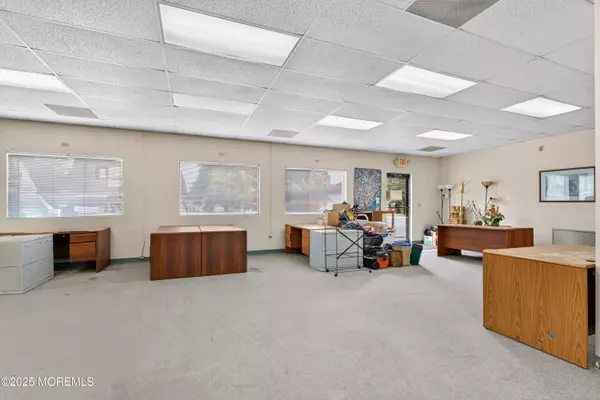 Hazlet, NJ 07734,635 Palmer Avenue