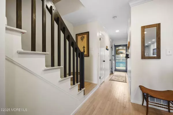 Red Bank, NJ 07701,130 Bodman Place #8