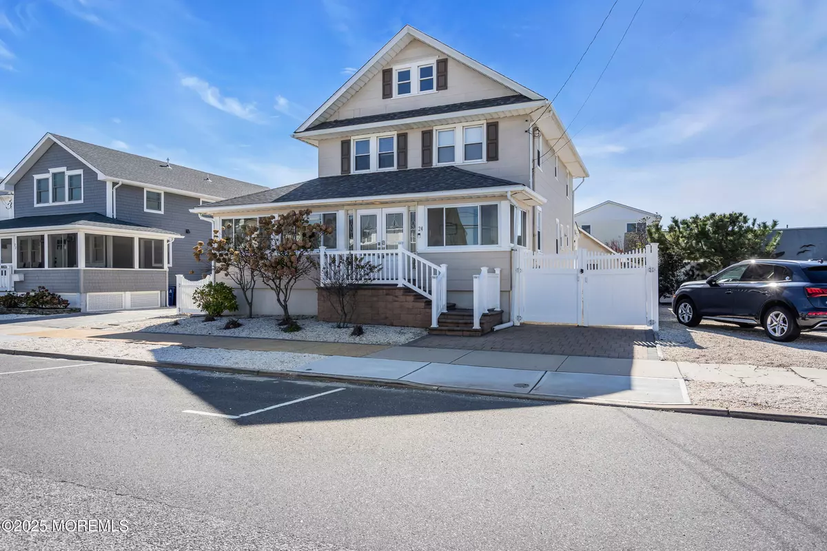 Lavallette, NJ 08735