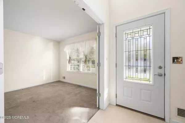 Manahawkin, NJ 08050,296 Neptune Drive