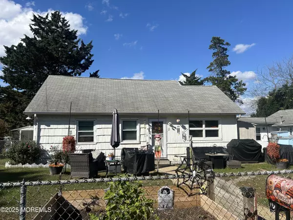 Brick, NJ 08723,11 Cedar Road