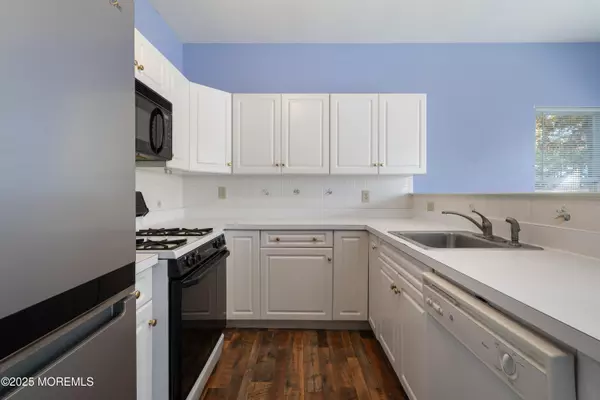 Stafford, NJ 08050,16 Newport Road