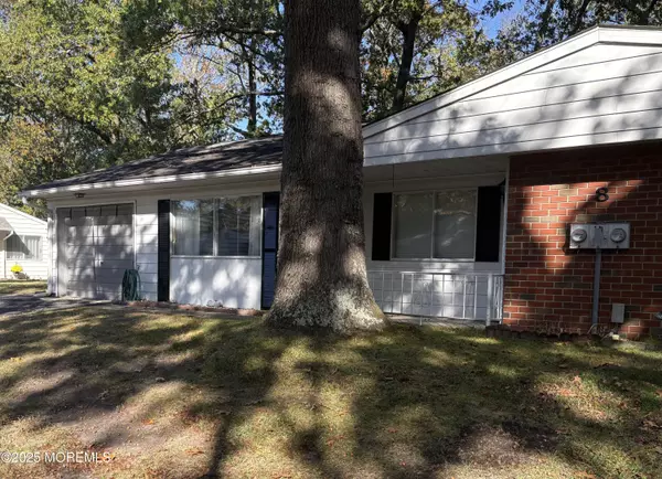 Whiting, NJ 08759,8 Nevada Drive #B