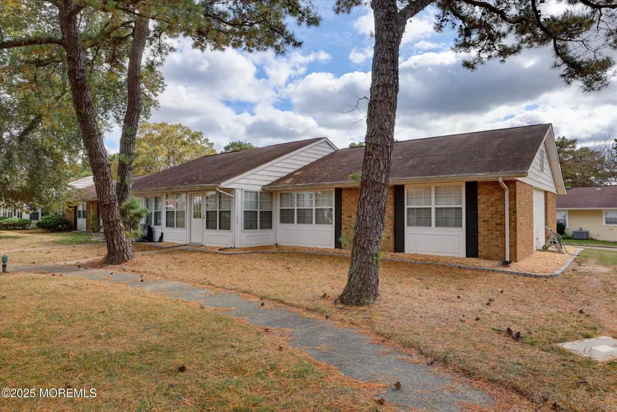 22 Edinburgh Lane #D, Manchester, NJ 08759