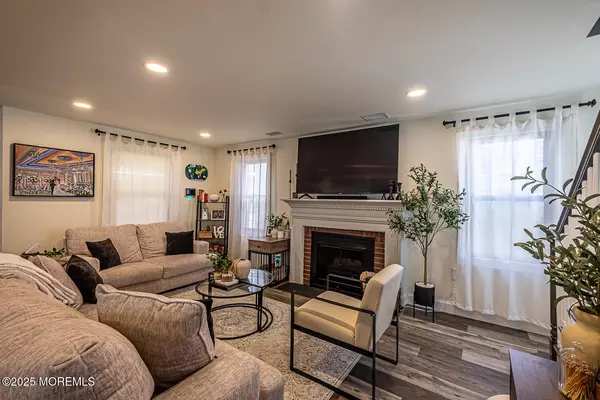 Freehold, NJ 07728,68 W George Street