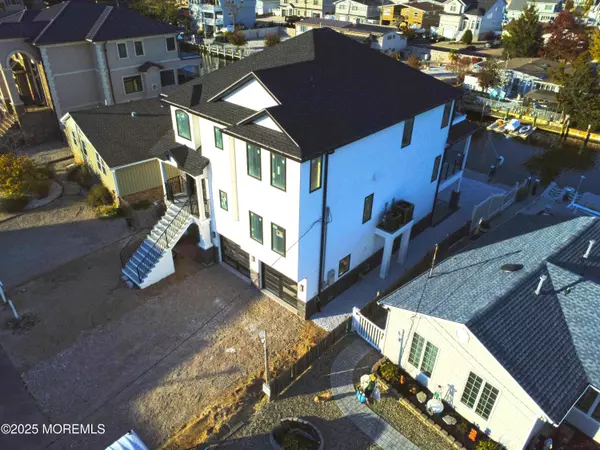 Toms River, NJ 08753,316 Silver Lagoon Drive