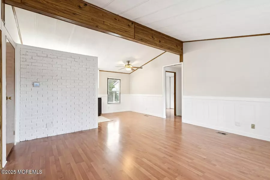 5 Fallow Drive, Manalapan, NJ 07726