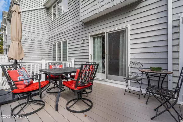 Toms River, NJ 08753,325 Scarlet Court #3205