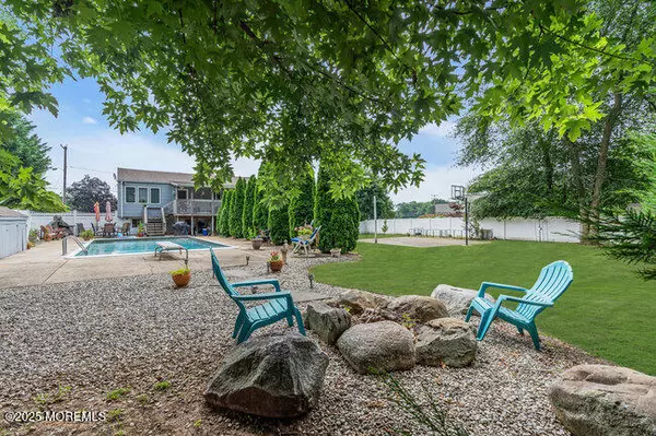 Howell, NJ 07731,19 Kensington Drive