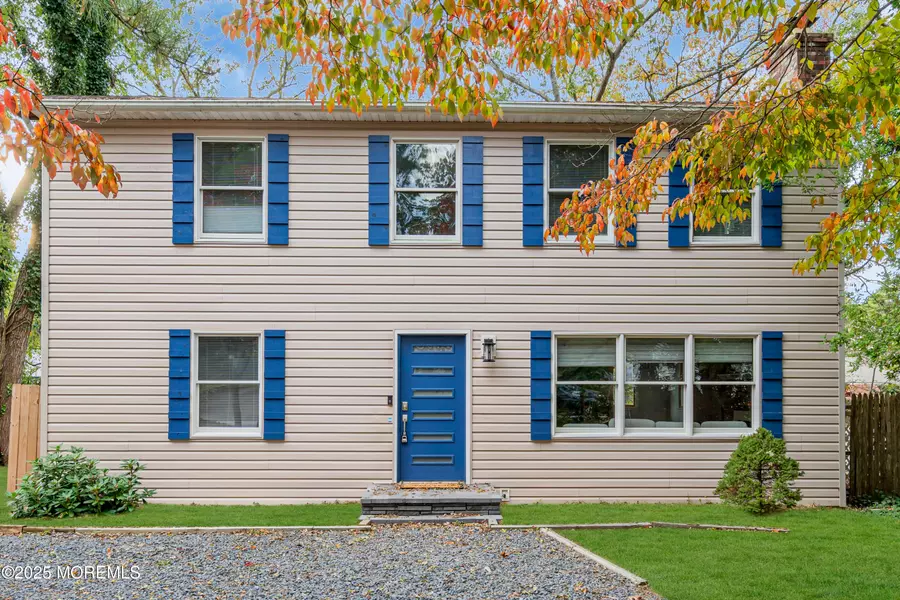 58 Flipper Avenue, Manahawkin, NJ 08050