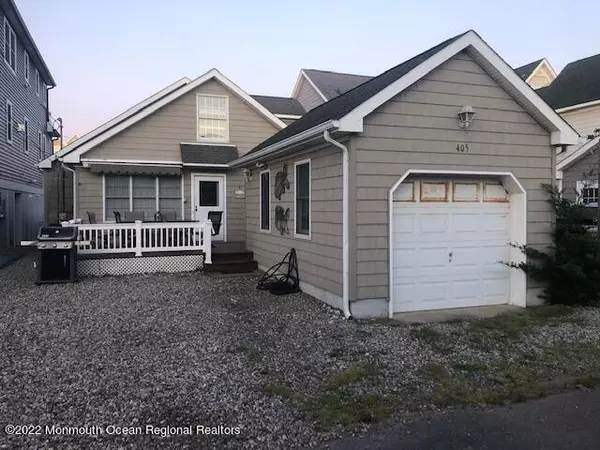 Manasquan, NJ 08736,405 1st Avenue