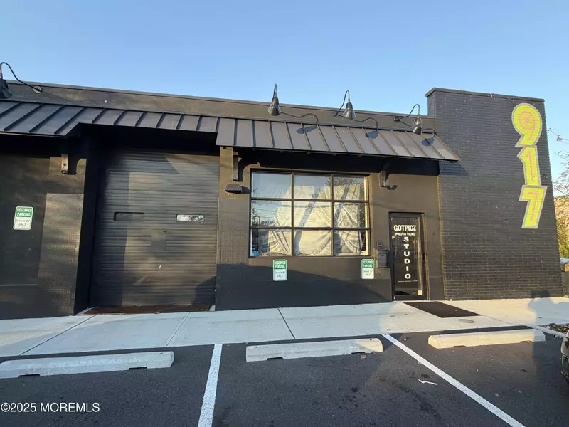 917 3rd Avenue #Bay 3, Asbury Park, NJ 07712