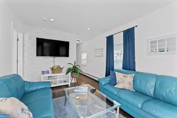 Keansburg, NJ 07734,20 Highland Avenue