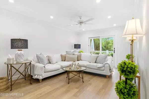 Tinton Falls, NJ 07724,8 Ann Court