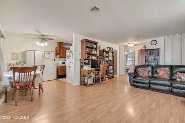 Lakewood, NJ 08701,653 Plymouth