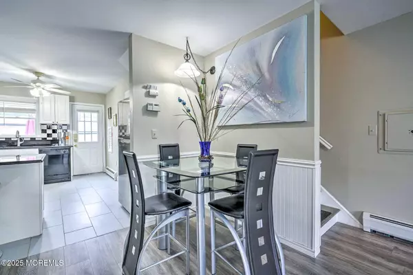 Keansburg, NJ 07734,18 Waterview Place