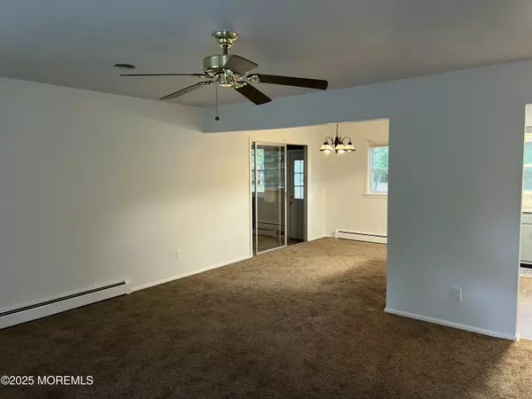 Berkeley, NJ 08721,927 Edgebrook Drive N