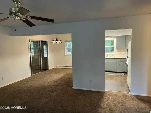 Berkeley, NJ 08721,927 Edgebrook Drive N