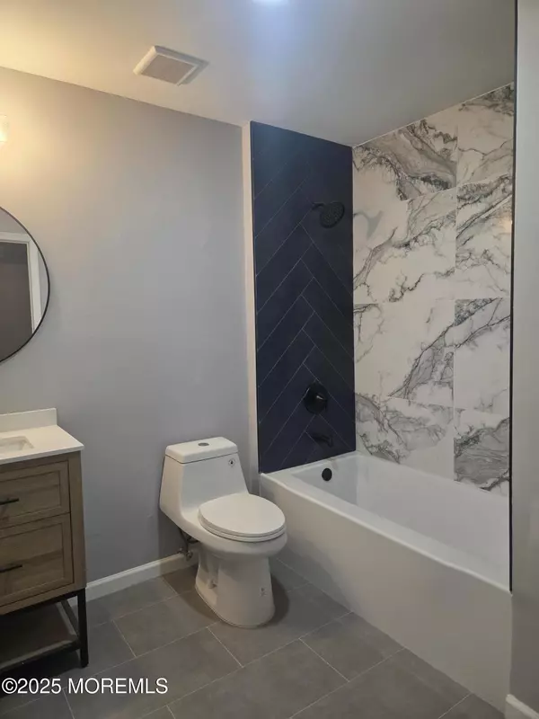 Keansburg, NJ 07734,12 Orchard Street