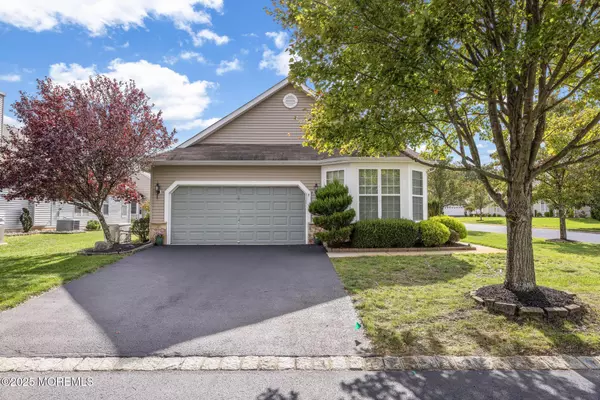 Whiting, NJ 08759,11 Woodview Drive