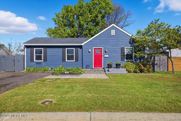 525 Washington Avenue, Union Beach, NJ 07735