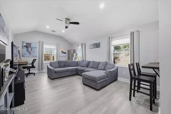 Union Beach, NJ 07735,525 Washington Avenue