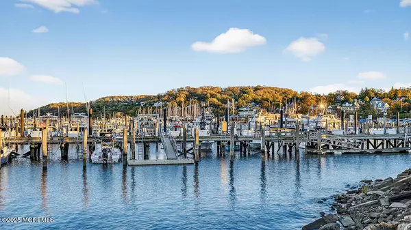 Atlantic Highlands, NJ 07716,12 E Garfield Avenue