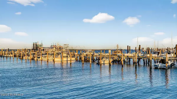 Atlantic Highlands, NJ 07716,12 E Garfield Avenue