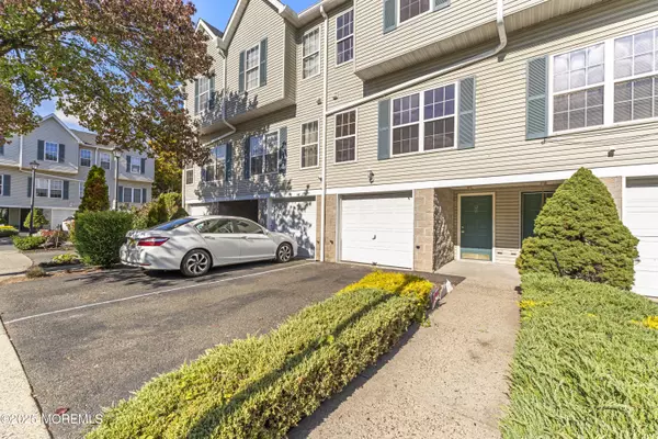 Newark, NJ 07104,12 Carmella Court