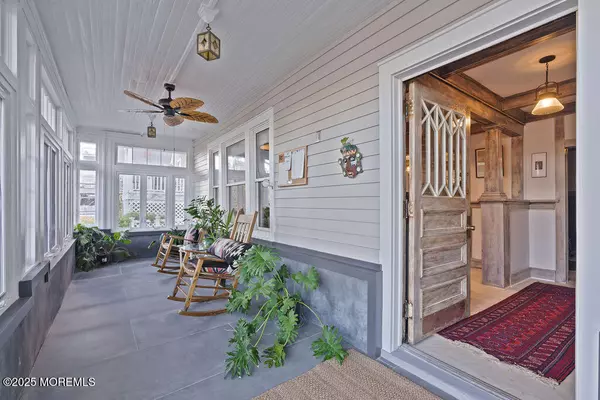 Highlands, NJ 07732,25 Shrewsbury Avenue