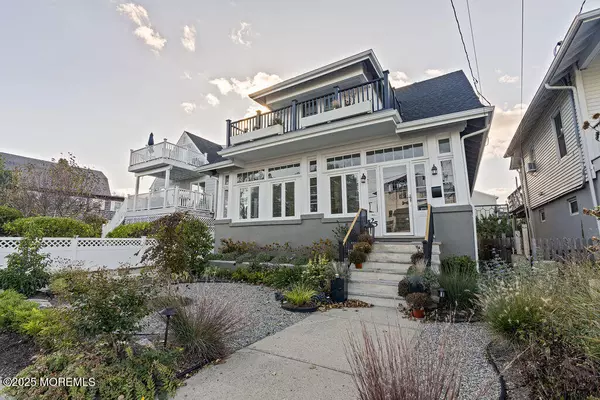 Highlands, NJ 07732,25 Shrewsbury Avenue