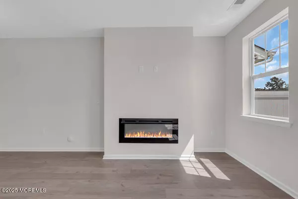 Wall, NJ 07719,18 Chapel Lane