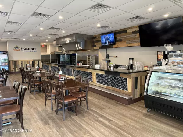 Holmdel, NJ 07733,487 Middle Road