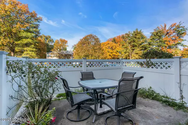 Tinton Falls, NJ 07724,87 Secretariat Court