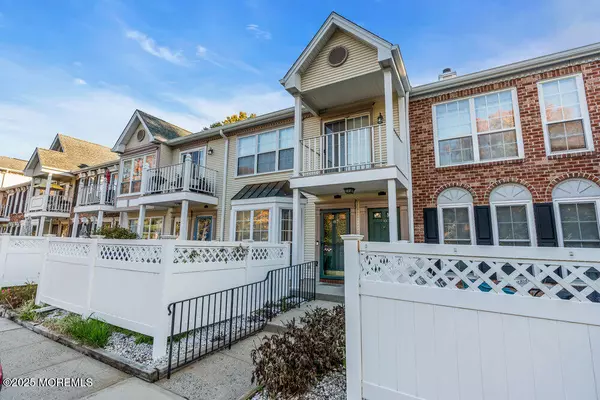 87 Secretariat Court, Tinton Falls, NJ 07724