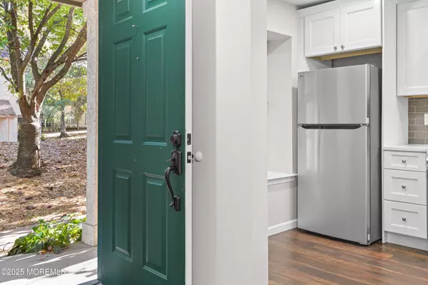 East Brunswick, NJ 08816,1301 Commons #1