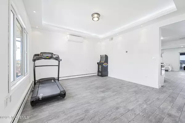 Garfield, NJ 07026,75 Cedar Street