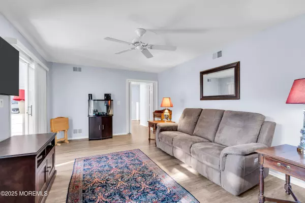 Lakewood, NJ 08701,73 Jean Street