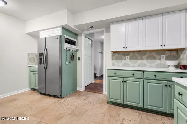 Toms River, NJ 08753,613 Haifa Court