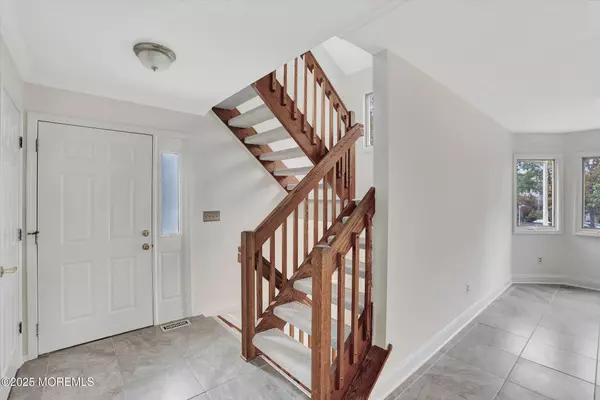 Toms River, NJ 08753,256 Marigold Court