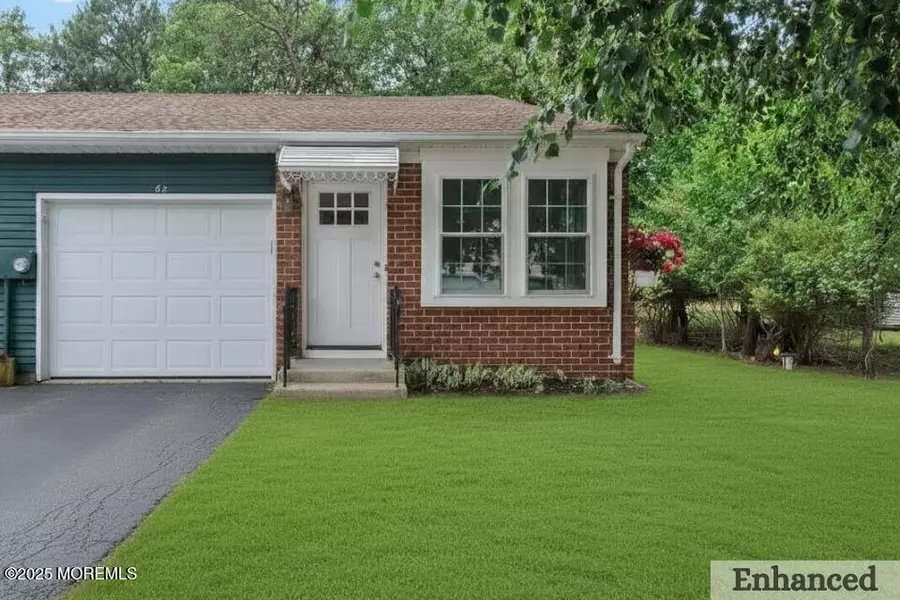 6 Bayberry Lane, Whiting, NJ 08759