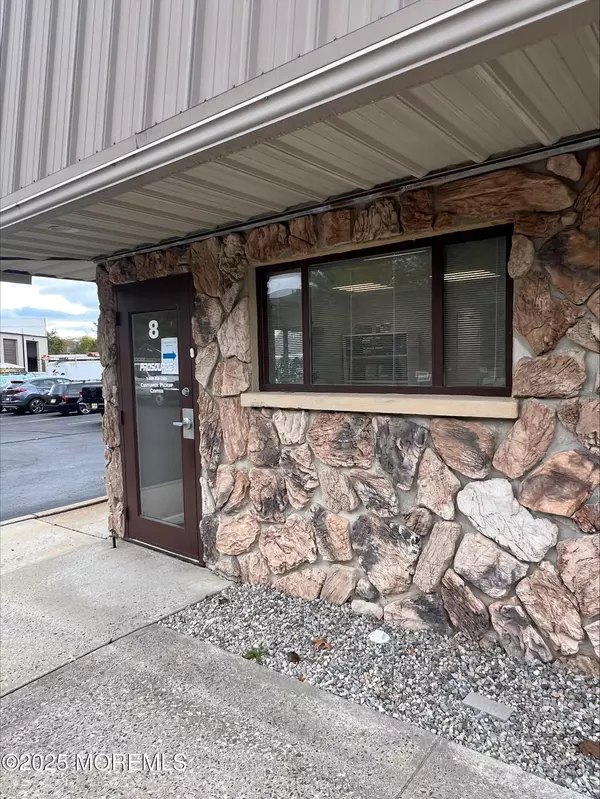 Manasquan, NJ 08736,2220 Landmark Place