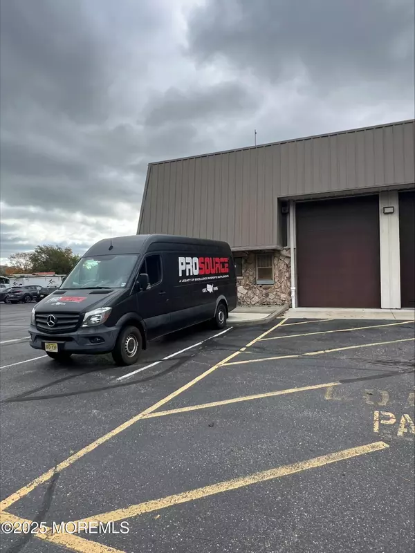 Manasquan, NJ 08736,2220 Landmark Place