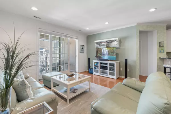 Long Branch, NJ 07740,33 Cooper Avenue #410