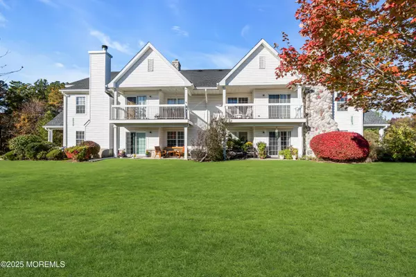 Tinton Falls, NJ 07712,9 Des Moines Court