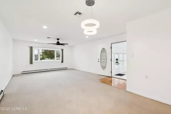 Toms River, NJ 08757,112 Barbuda Street