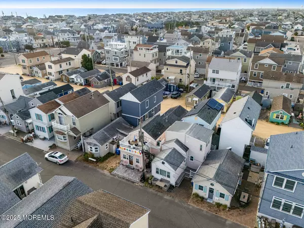 Lavallette, NJ 08735,34 W Rutherford Lane